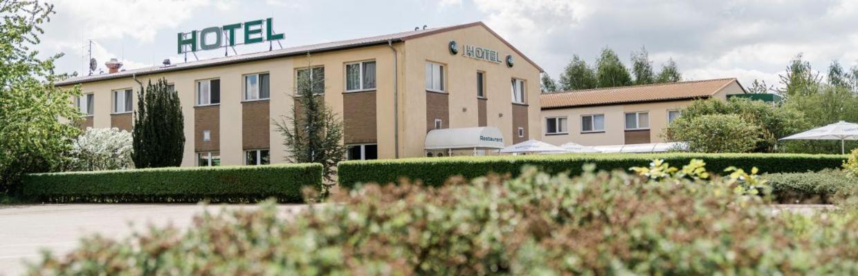 Hotel Falkenhagen Пріцвальк Екстер'єр фото